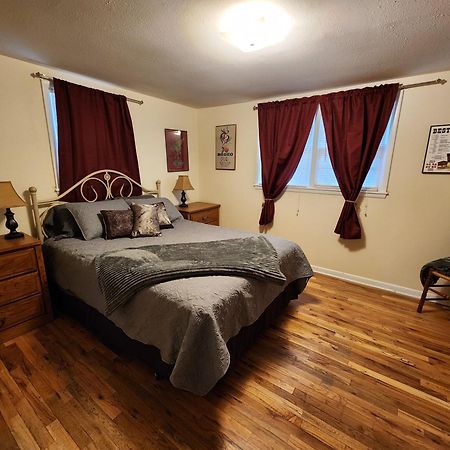 First Deadwood Cottages Esterno foto